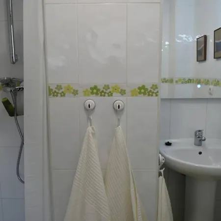Cerca De La Playa Apartment *